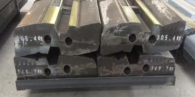 Crusher blow bars wear Crusher blow bars wear