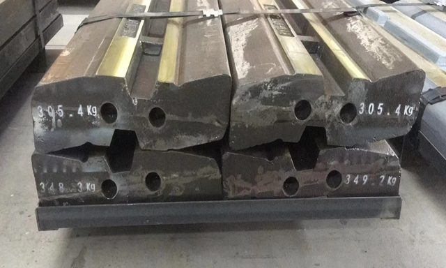 Crusher blow bars wear Crusher blow bars wear